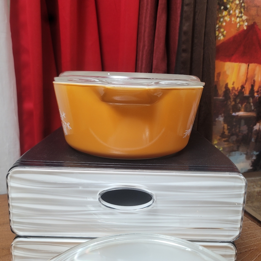 Butterfly Large Pyrex Casserole Dish 475-B Vintage 70s with Lid Gold Orange - Picture 4 of 12